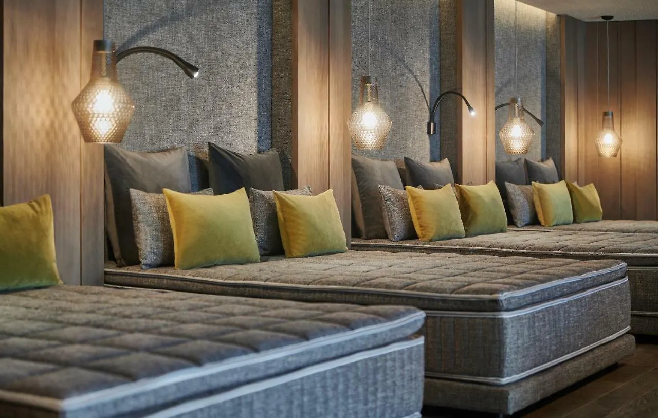 Quellenhof Luxury Resort Лацизе Италия