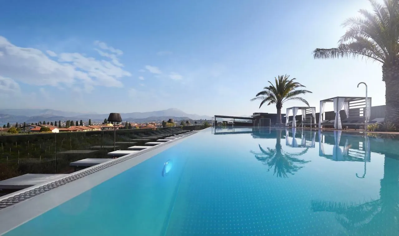Quellenhof Luxury Resort Лацизе